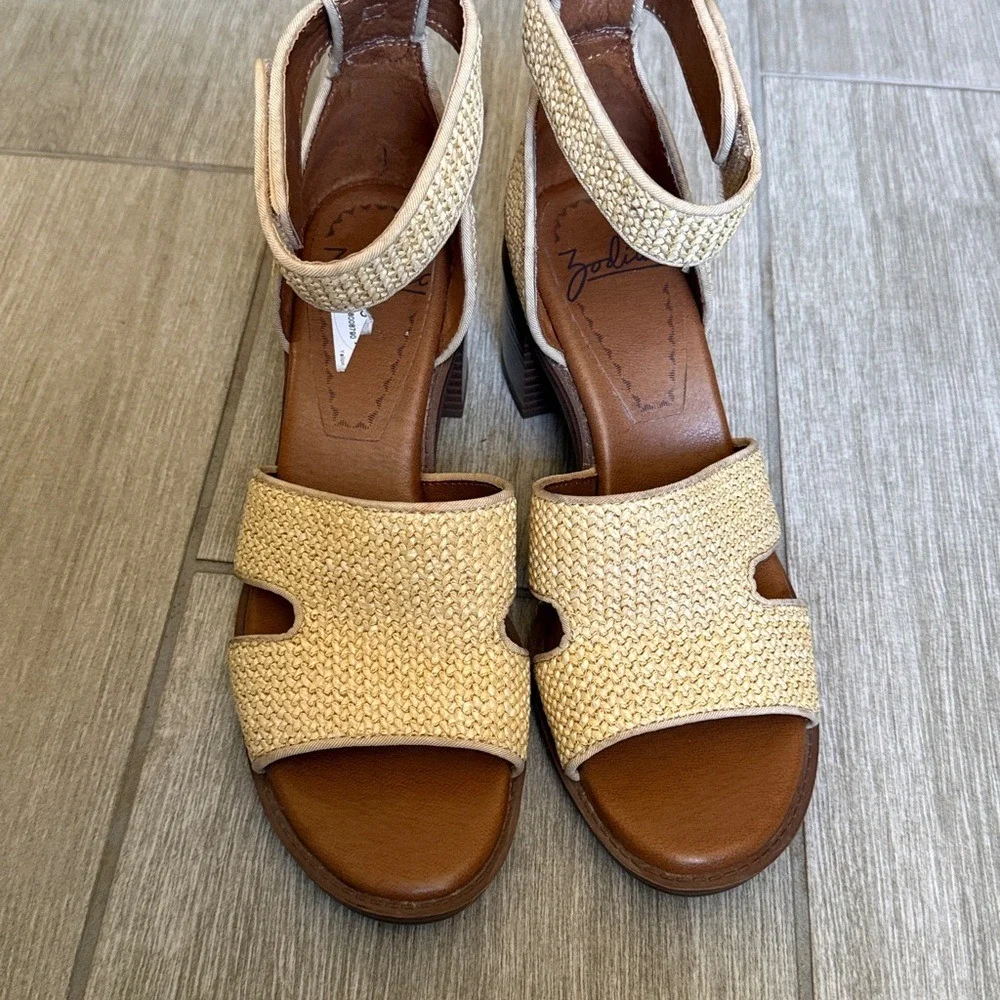 Zodiac IDA Woven‎ Raffia Block Heel Sandals Beige Ankle Strap SZ 8